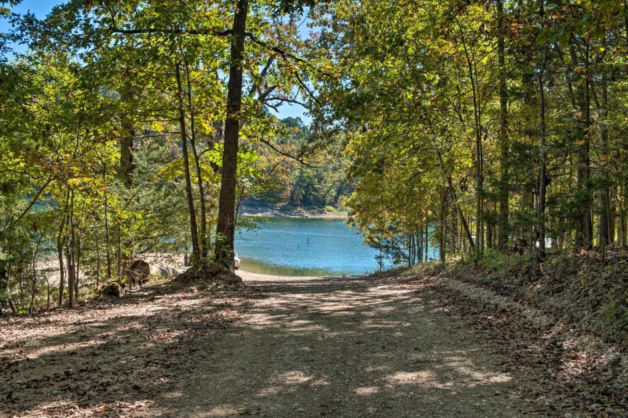 Beautiful Ozark Oasis With Deck Walk To Beaver Lake Rogers Bagian luar foto
